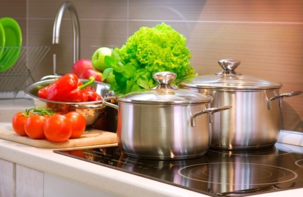 Kā izvēlēties plīti virtuvei: 8 padomi